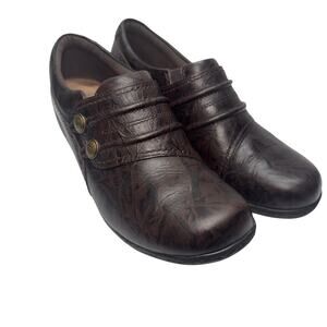 Clarks Brown Leather Slip On Comfort Clogs Women's 9.5M Teacher Work Casual